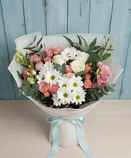 Букет цветов из:  Розы, Лизиантусы и Хризантемы в Нижнем Икорце