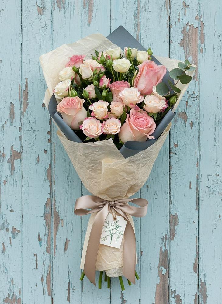 Букет цветов из: Розы в Нижнем Икорце