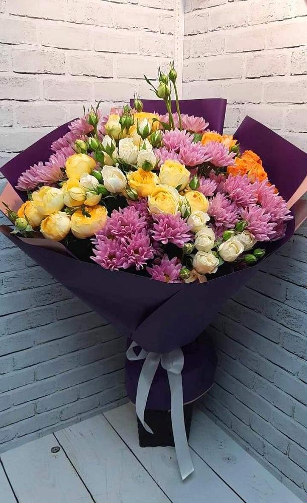 Букет цветов из: Хризантемы и Розы в Нижнем Икорце