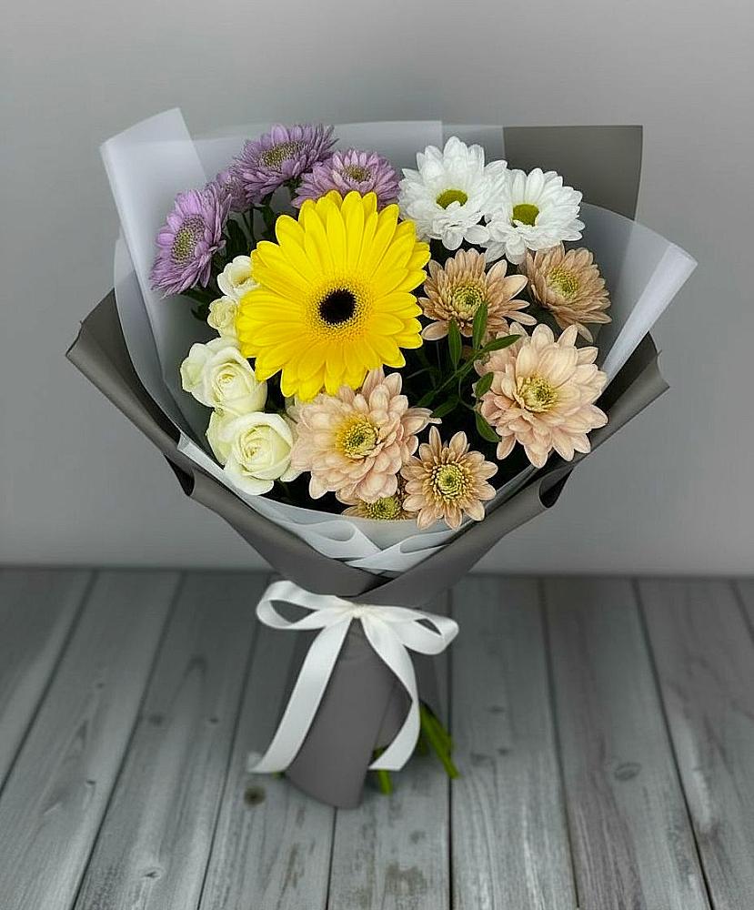 Букет цветов из: Розы, Герберы и Хризантемы в Нижнем Икорце