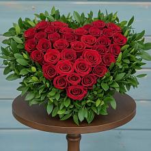 Цветочная композиция из Розы в виде сердца в Нижнем Икорце