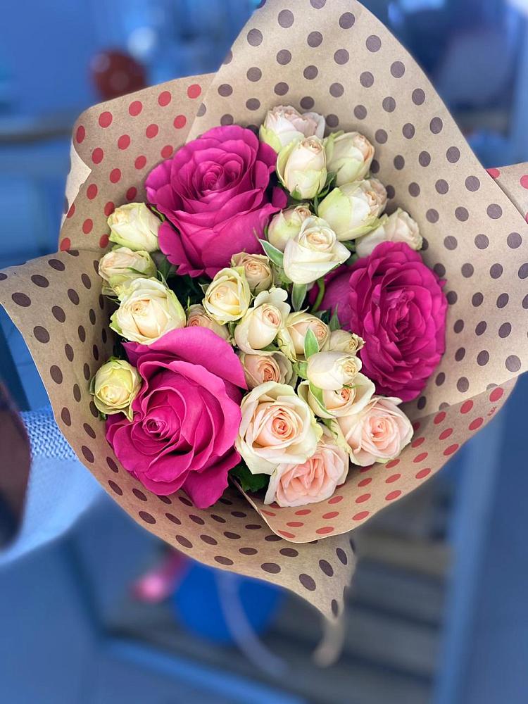 Букет цветов из: Розы в Нижнем Икорце