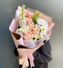 Букет цветов из:  Хризантемы и Розы в Нижнем Икорце