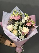 Букет цветов из:  Альстромерии, Розы и Лизиантусы #REPLACE_PRED# Нижнем Икорце