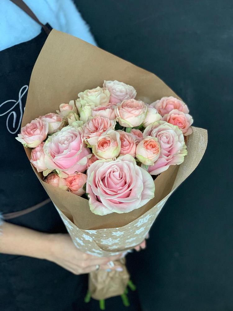 Букет цветов из: Хризантемы и Розы в Нижнем Икорце