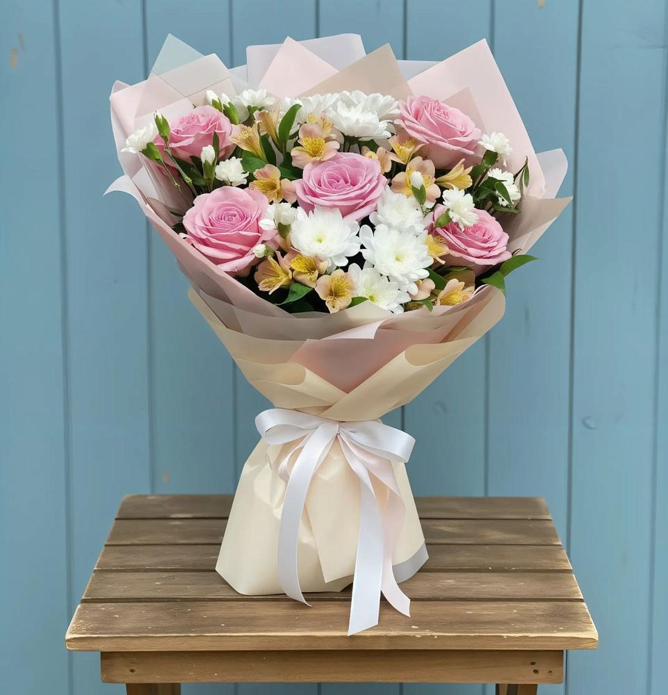 Букет цветов из: Гвоздики, Орхидеи и Розы в Нижнем Икорце