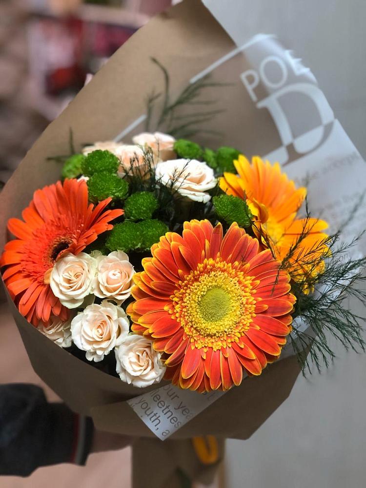 Букет цветов из: Герберы, Хризантемы и Розы в Нижнем Икорце