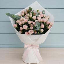 Букет цветов из:  Розы в Нижнем Икорце